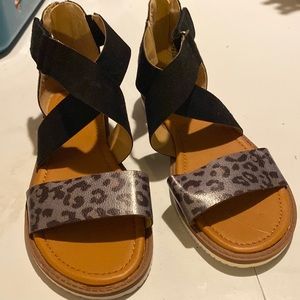 Maurice’s Sandals - Size 7 - Black/Animal Print - Only Tried On